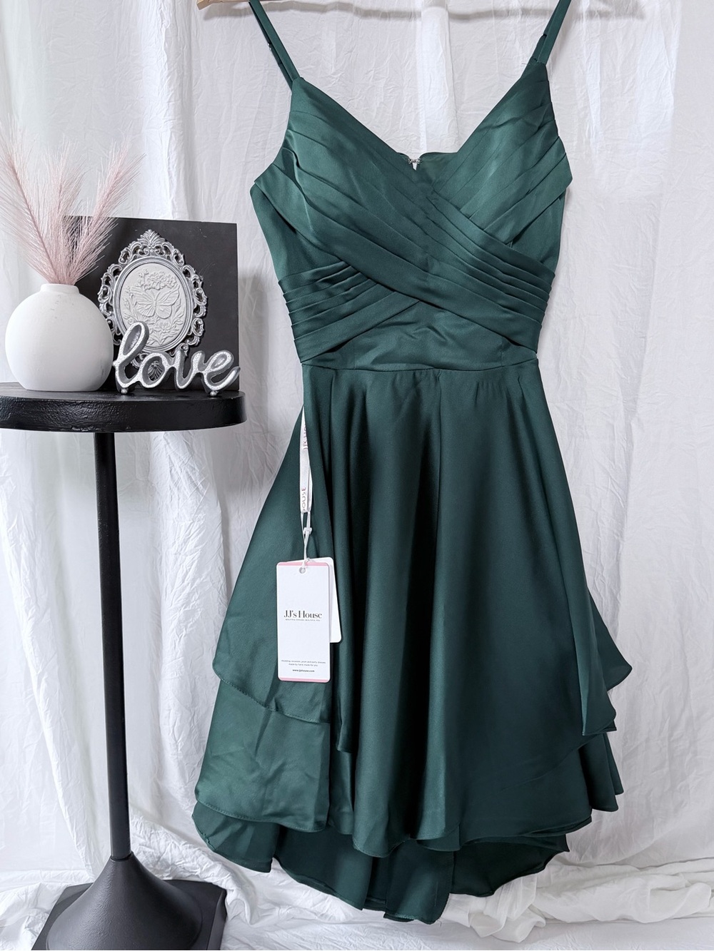JJs House Emerald Green V-Neck Spaghetti Strap Dress